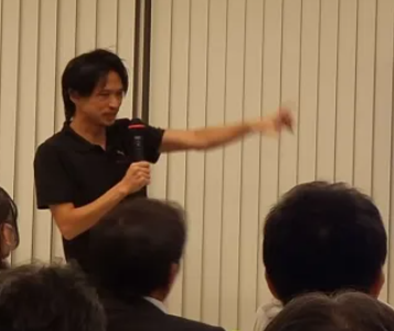 岡田陽氏